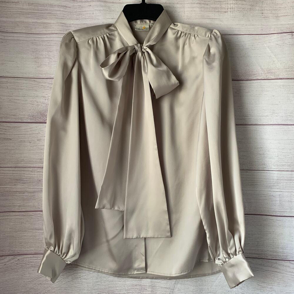 Vintage Liz Claiborne Champagne Satin Button Up Blouse Tie Neck Size 8